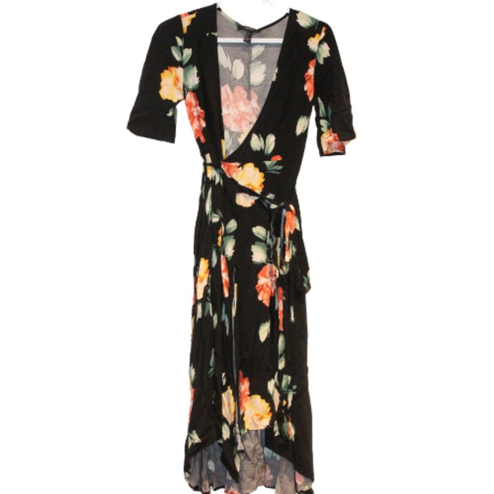 2/$40 🏷 Forever21 Floral Wrap Dress Size S